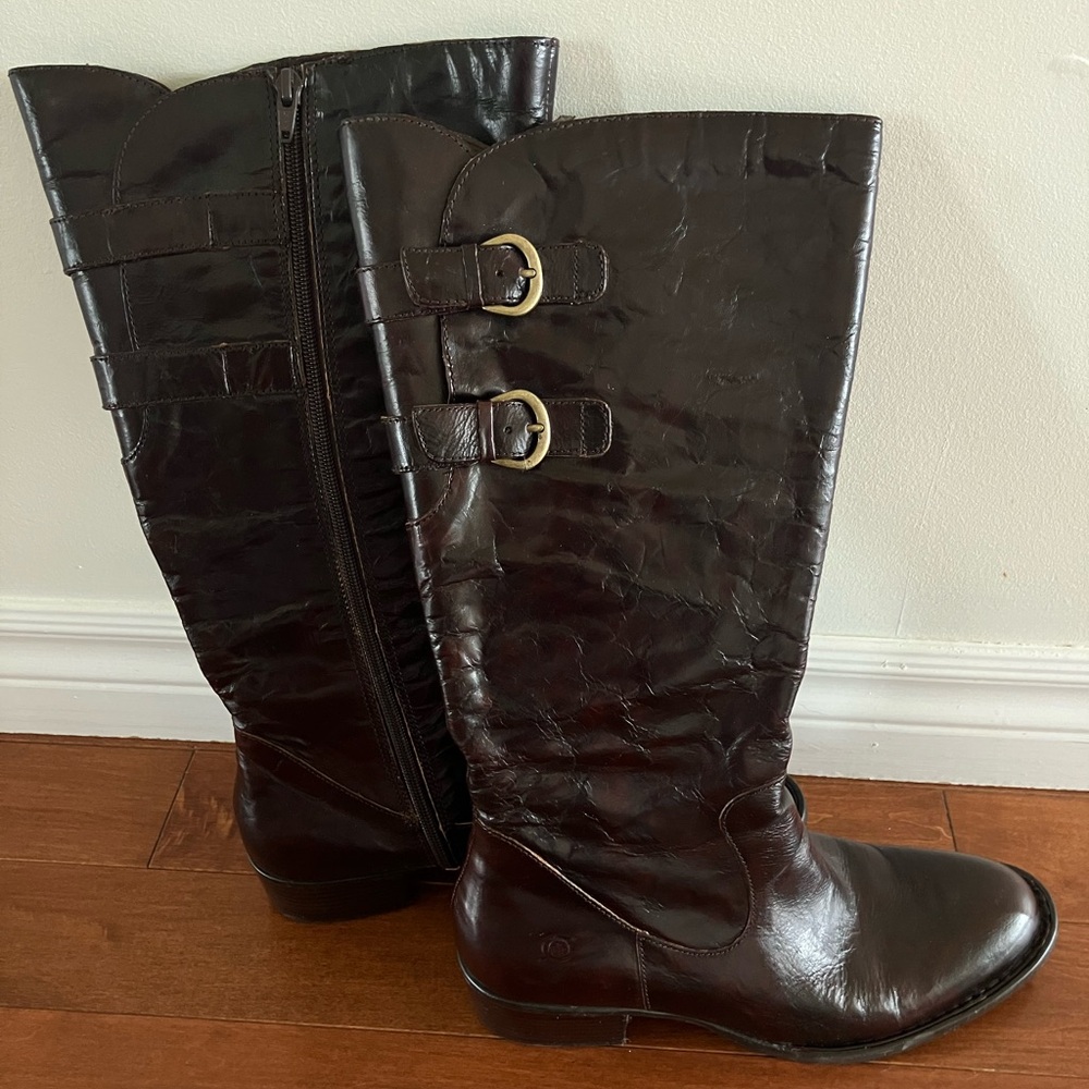 NEW Born Boots with Buckle Straps